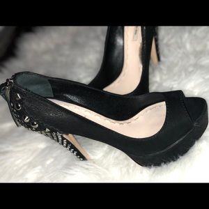 Miu Miu Peep Toe Pump size 38 Like New
